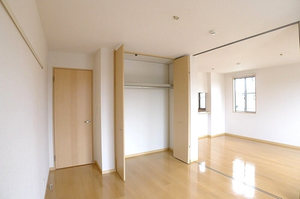 パークアベニュー C 202号-6