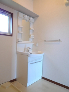 メゾン・ボヌール B 201号-9