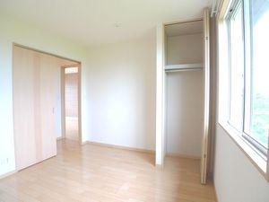 メゾン・ボヌール　Ｅ 201号-7