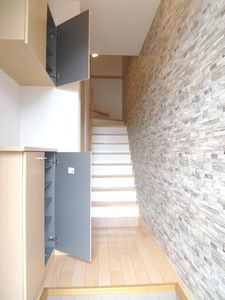 メゾン・ボヌール　Ｅ 201号-8