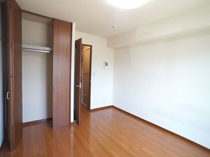 ティアラ・コート 203号-3