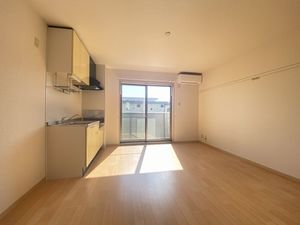 ドミール久松 203号-2