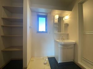 ドミール久松 301号-9