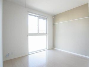 ヴィラグートＢ 202号-3