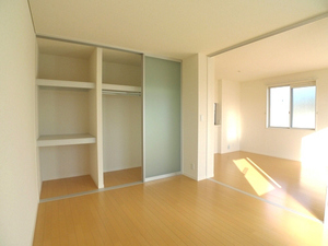 カラコレス B 103号-4