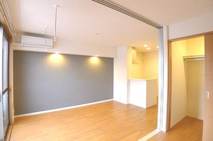 エンブレイス 204号-2