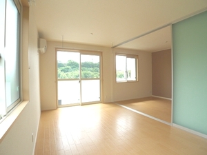 サンセピアＣ 102号-3