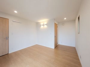 Ｒｅｌｅａｖｉｔａ 205号-11