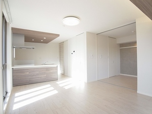 リッツガーデン学園南 201号-2