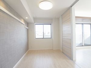 リッツガーデン学園南 201号-4