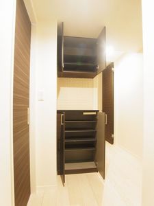 ロコ・ソラーレ 203号-11