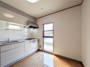 きらら参番館 101号-2