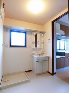 リヴェールⅡ　Ｅ 202号-7