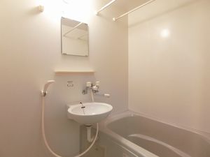 メゾン・ド・クレール 201号-7