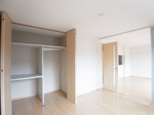 リリーガーデン二番館 101号-3