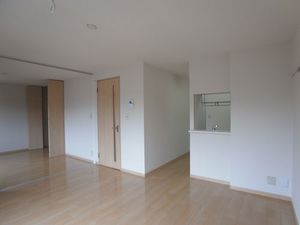 リリーガーデン二番館 202号-4