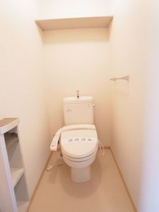 リリーガーデン二番館 202号-11