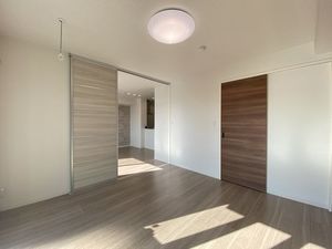 ラ・グラン・セット 302号-6