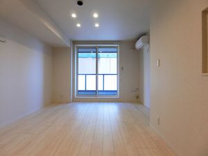 シャーメゾン天久保 206号-5