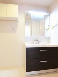 シャーメゾン天久保 206号-8