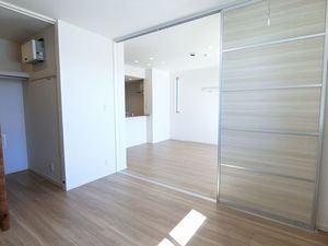 シャーメゾン天久保 405号-3