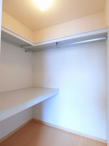 マストライフ守谷中央 203号-5