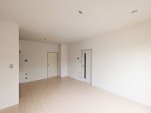 グリーンパストラル桜井Ｅ 201号-3