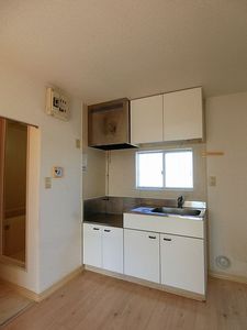 カーサ小室 202号-10