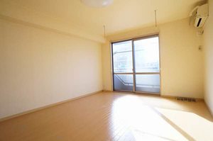 ビーグルハウス 203号-2