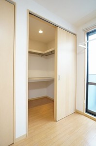 フローラ・セゾン 102号-3