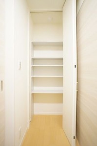 シティホームズⅥ 202号-11