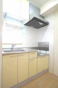 フローレンス八千代 102号-4