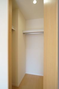 フォレスト南流山 203号-8