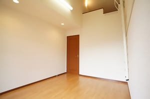 La bourg des cours B 105号-3