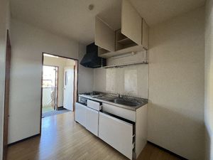 ヒルトップ・ガーデン 201号-5