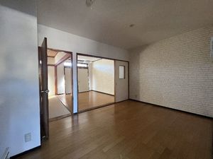 ヒルトップ・ガーデン 210号-2