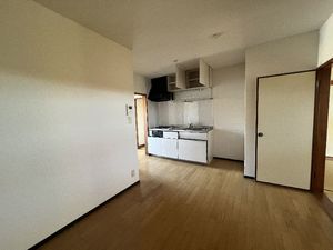 ヒルトップ・ガーデン 210号-11