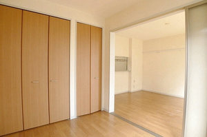 ウィスカー・ヴィレッジ 102号-4