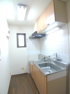 サン・ステージ 106号-3