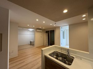 Ｍａｌｉｅｎａ 102号-5