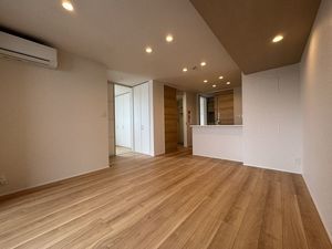 Ｍａｌｉｅｎａ 301号-6