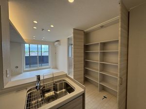 Ｍａｌｉｅｎａ 305号-7