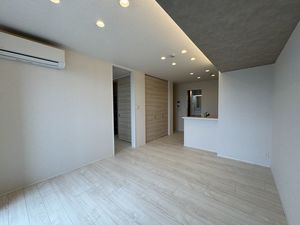 Ｍａｌｉｅｎａ 305号-8