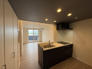 Ｍａｌｉｅｎａ 306号-5