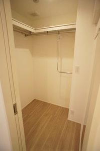 クレスト メゾン 403号-10