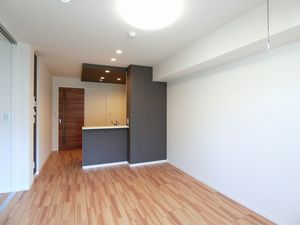 Ｃｏｕｒｔ　ＦＯＲＥＮＡ　壱番館 102号-2