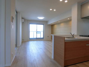 パストラル 302号-2