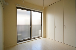 ジーエス　アドレット市川 202号-3