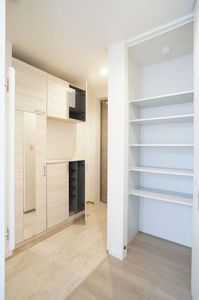 ＳＥＲＥＮＡ　ＶＩＬＬＡ　ＧＹＯＴＯＫＵ 301号-11