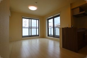 グランシャリオ原木中山 201号-2